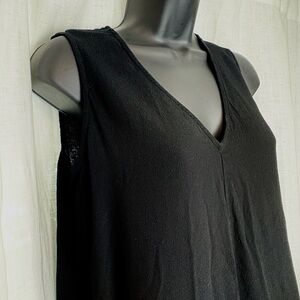 Madewell Black V-Neck Sleeveless Button Back Blouse Top